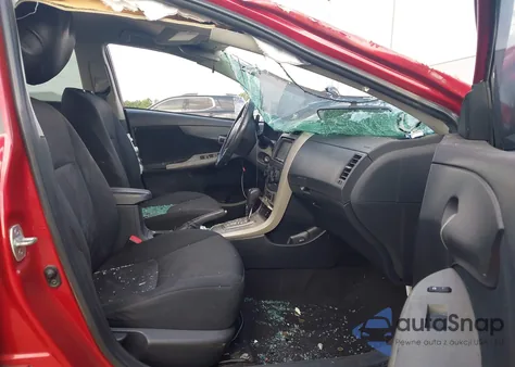 2010 Toyota Corolla S z USA, uszkodzony, nr VIN 2T1BU4EE1AC409110